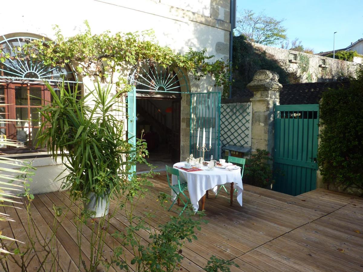 Beaux Chenes Bed & Breakfast Nerac Exterior photo